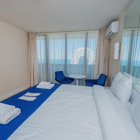 Aparthotel ~ Orbi City ~ 바투미 외부 사진