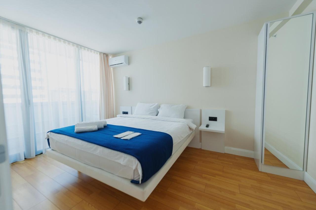 Aparthotel ~ Orbi City ~ 바투미 외부 사진