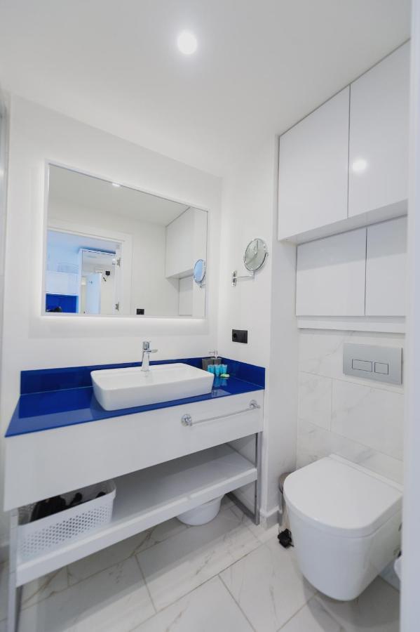 Aparthotel ~ Orbi City ~ 바투미 외부 사진