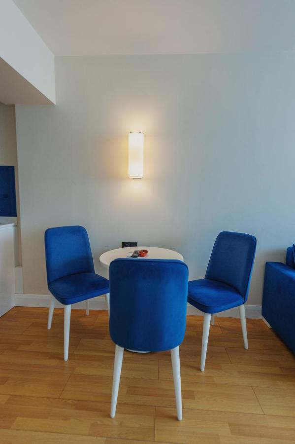 Aparthotel ~ Orbi City ~ 바투미 외부 사진