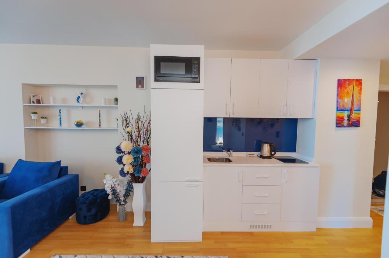 Aparthotel ~ Orbi City ~ 바투미 외부 사진