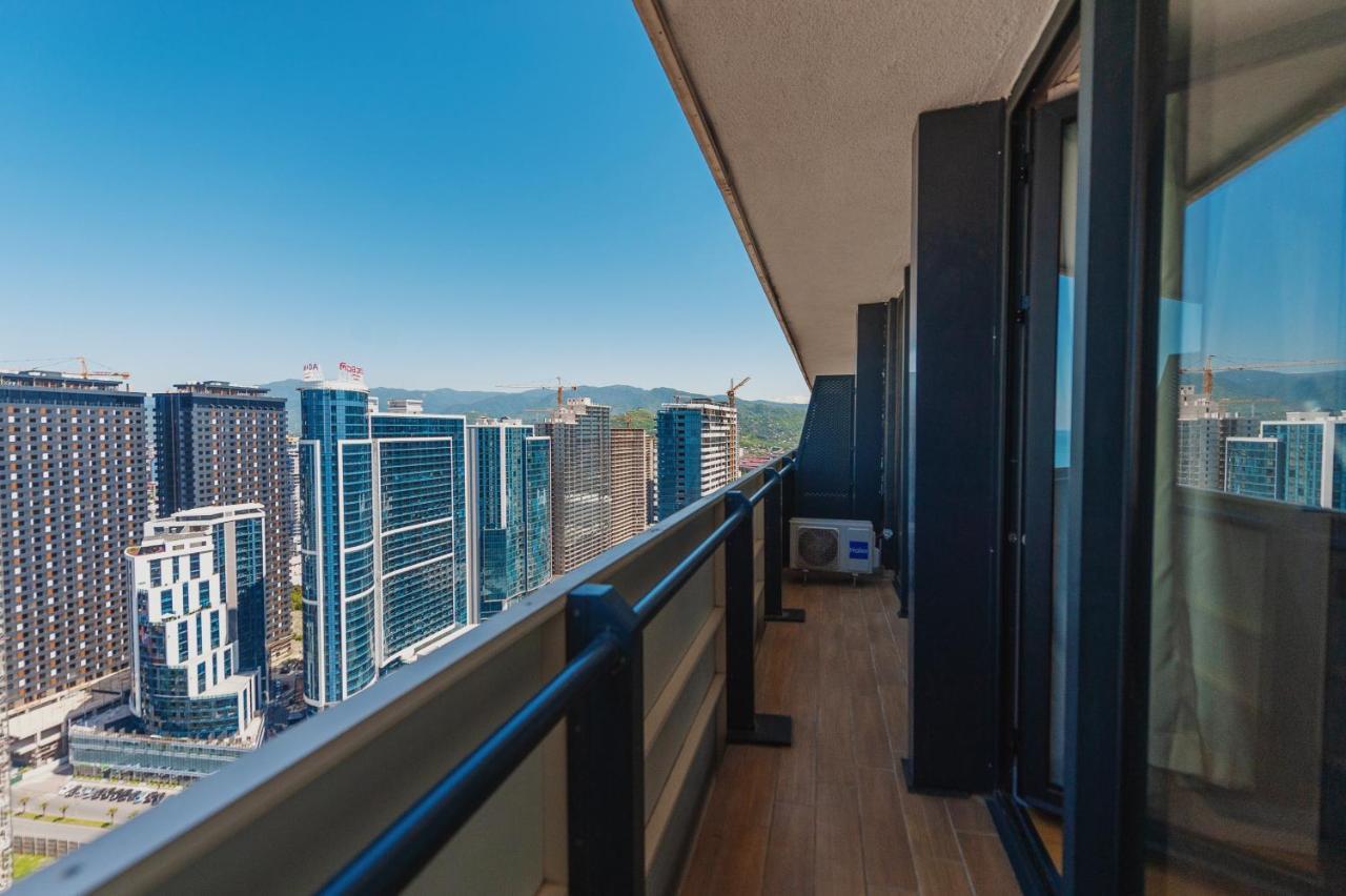 Aparthotel ~ Orbi City ~ 바투미 외부 사진