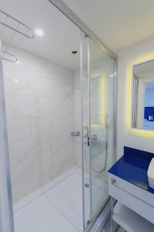 Aparthotel ~ Orbi City ~ 바투미 외부 사진