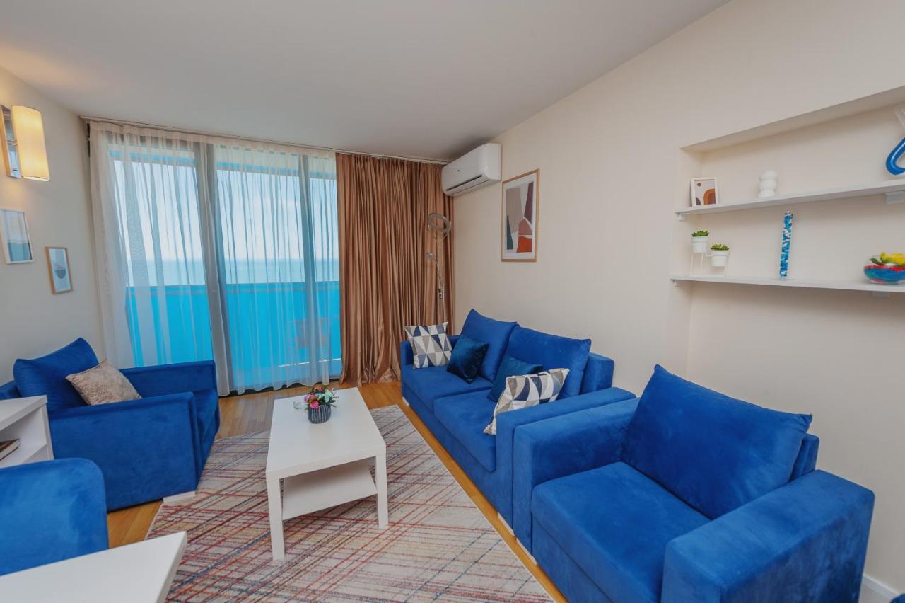 Aparthotel ~ Orbi City ~ 바투미 외부 사진