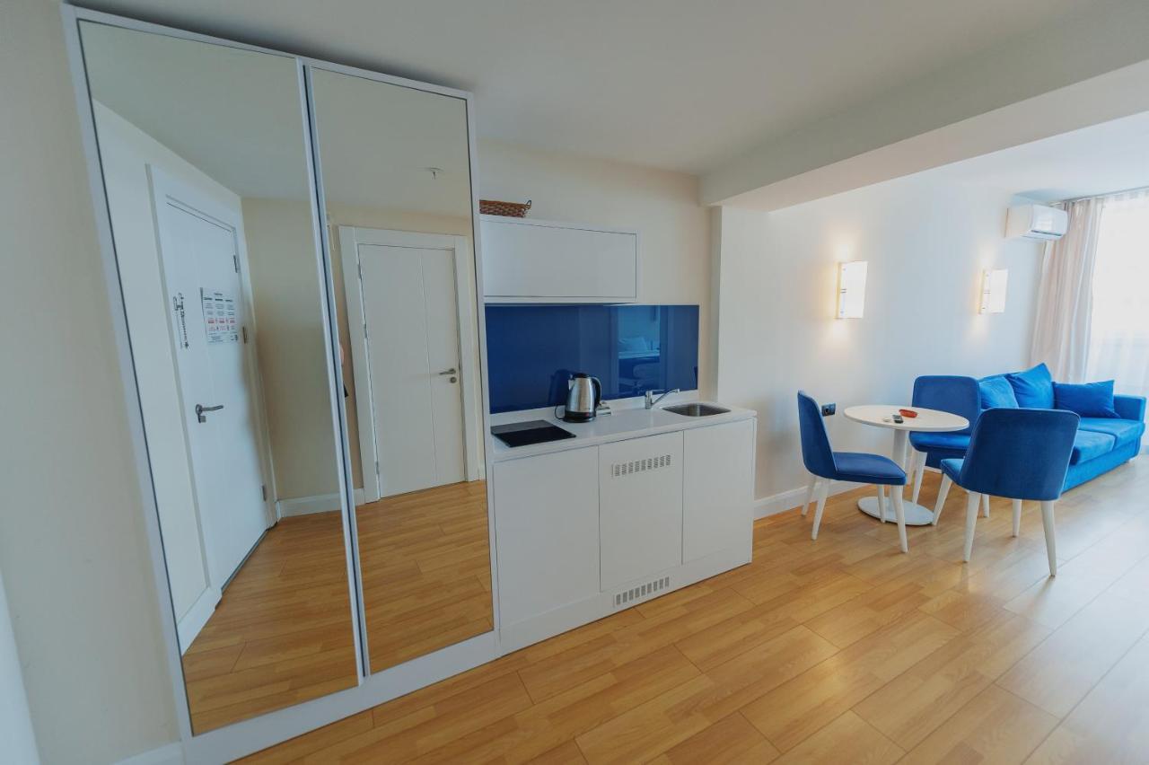 Aparthotel ~ Orbi City ~ 바투미 외부 사진